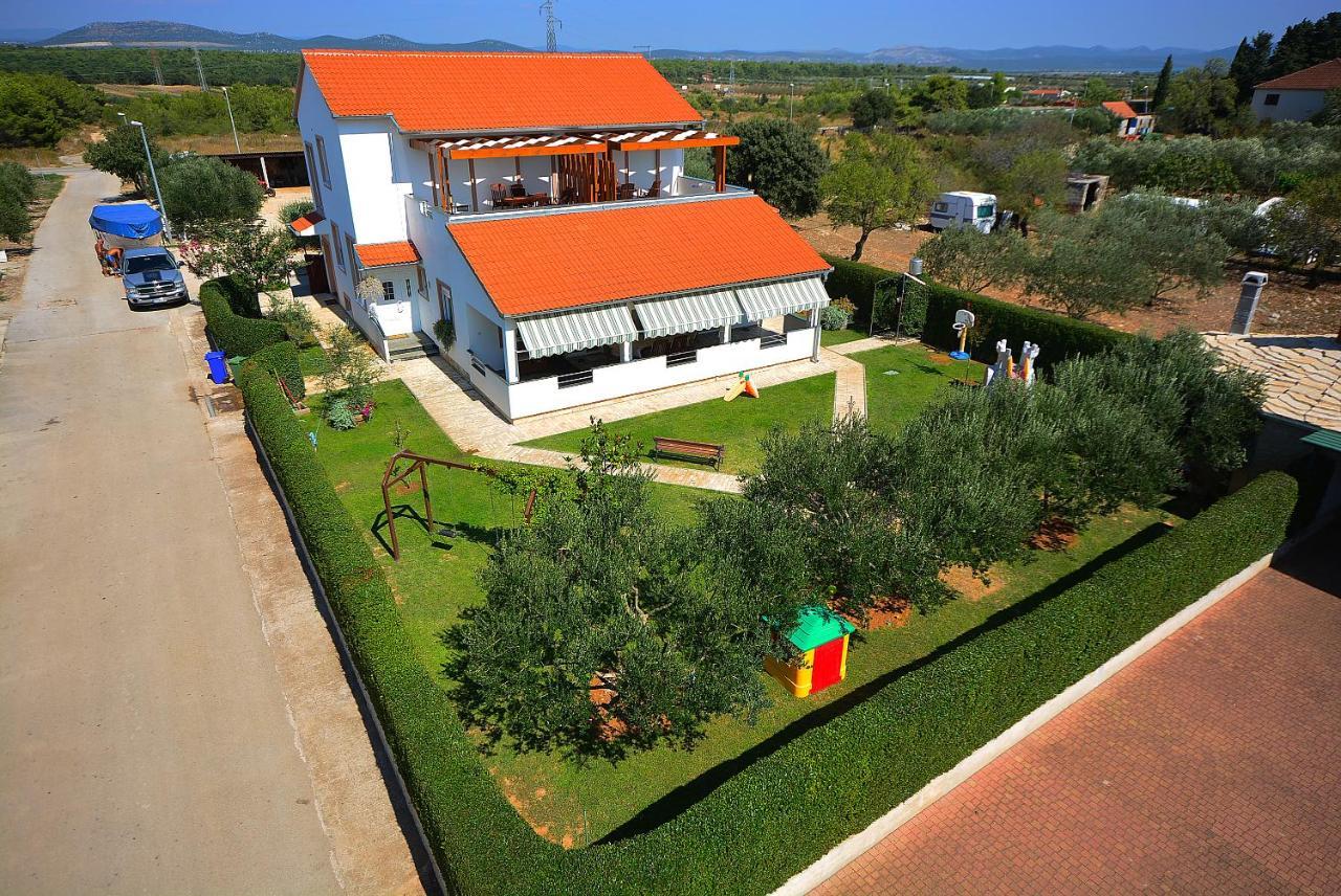 Apartments Belegrata Biograd Na Moru Bagian luar foto