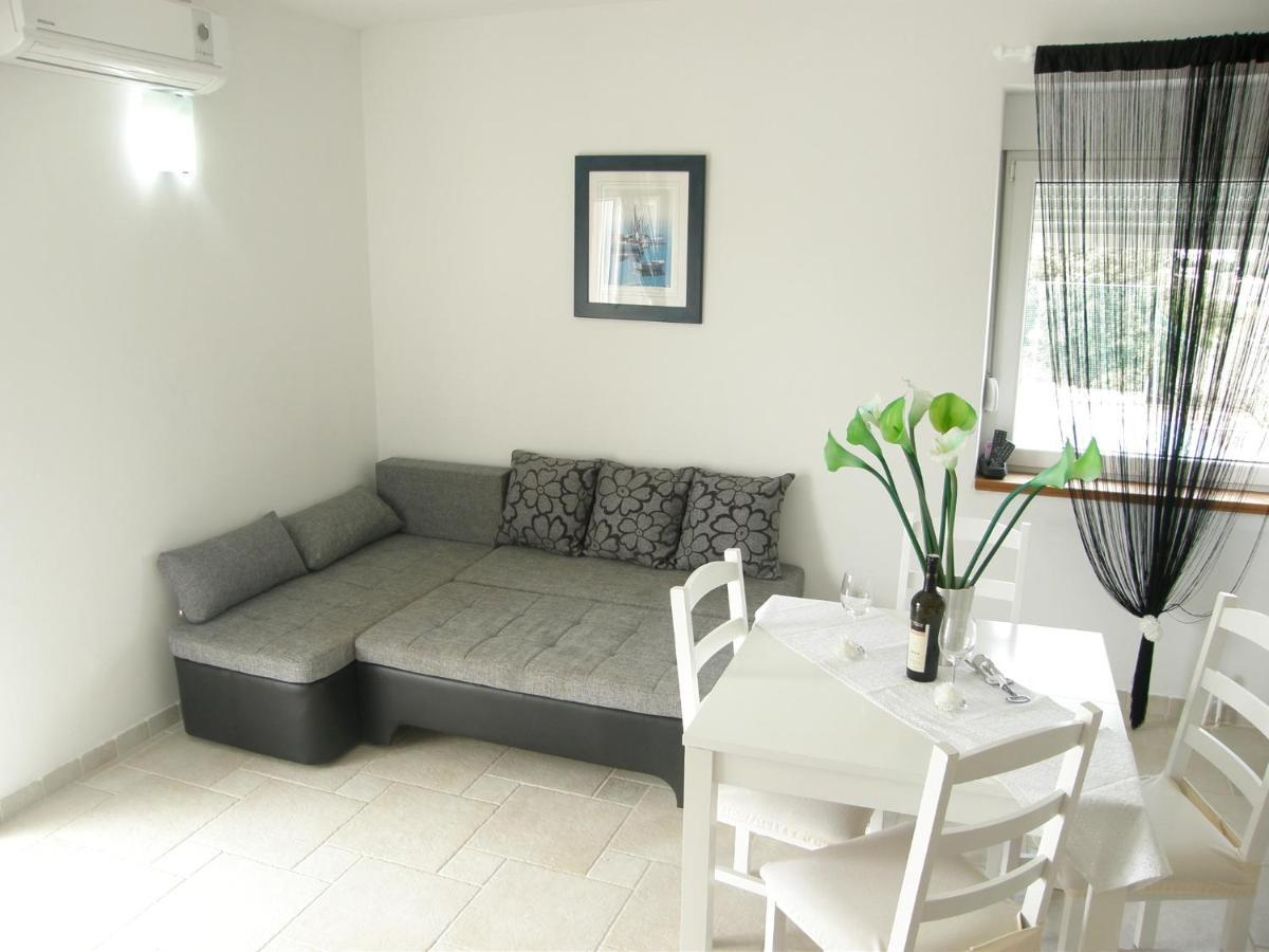 Apartments Belegrata Biograd Na Moru Bagian luar foto