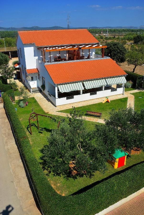 Apartments Belegrata Biograd Na Moru Bagian luar foto